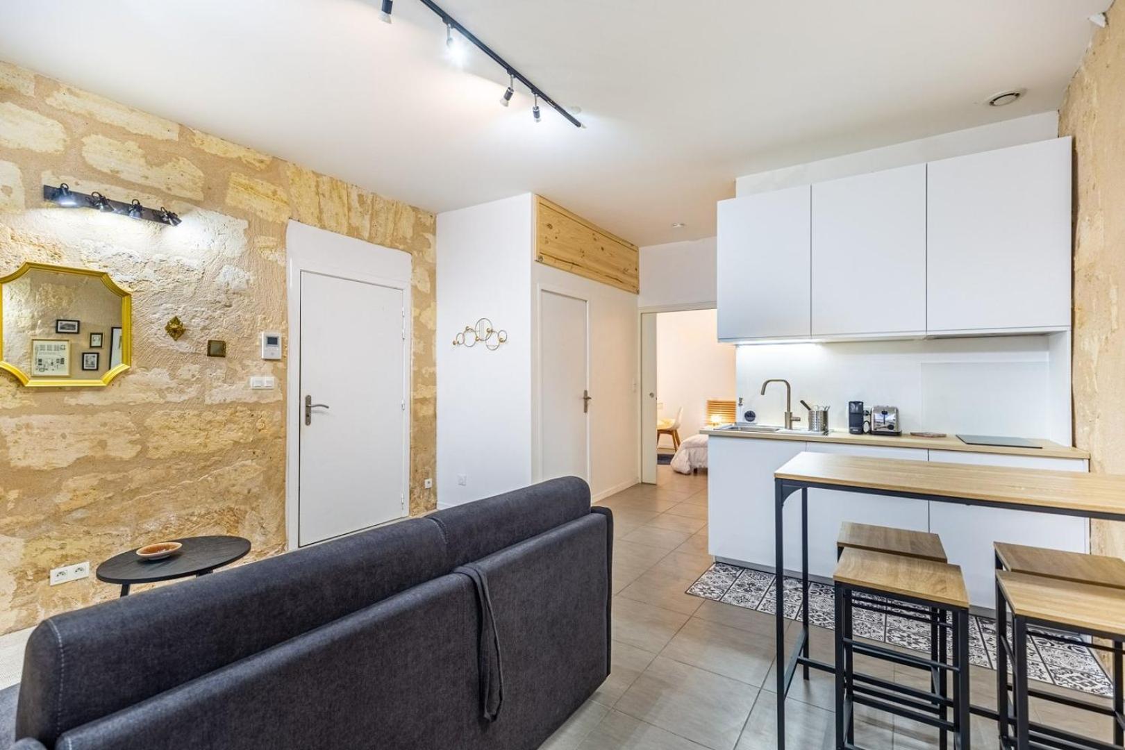 Guestready - Cozy Apt In Frederic & Isabelle Place Бордо Экстерьер фото